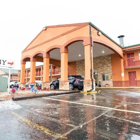 Red Carpet Inn & Suites